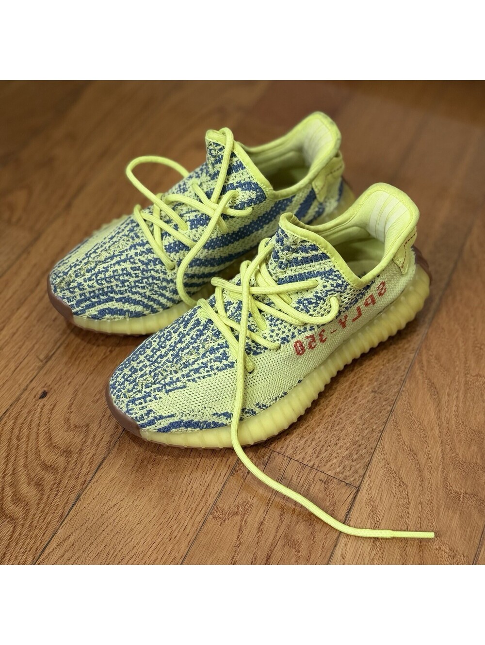 Size 6.5 US Men’s adidas Yeezy Boost 350 V2 Low Semi Frozen Yellow